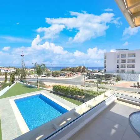 Blue Wave Villa *